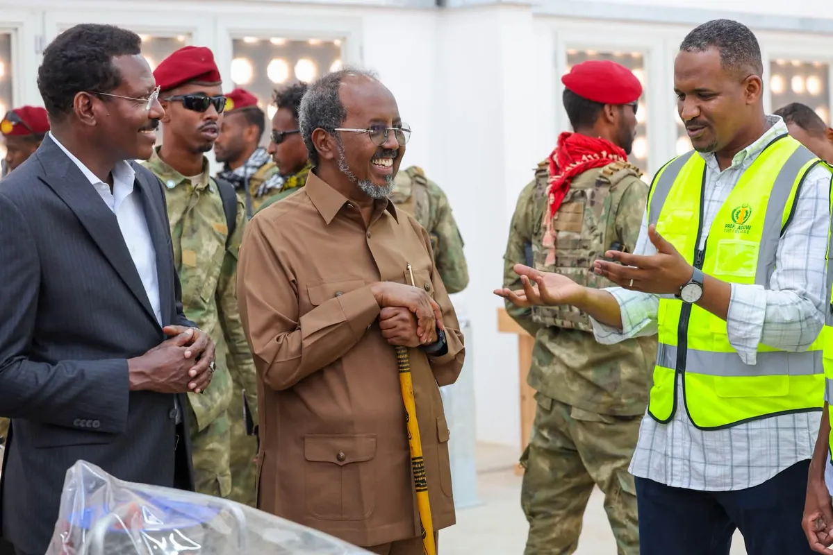 Madaxweyne Xasan Sheekh oo Kormeeray Dugsiga Farsamada Gacanta ee Gaalkacyo